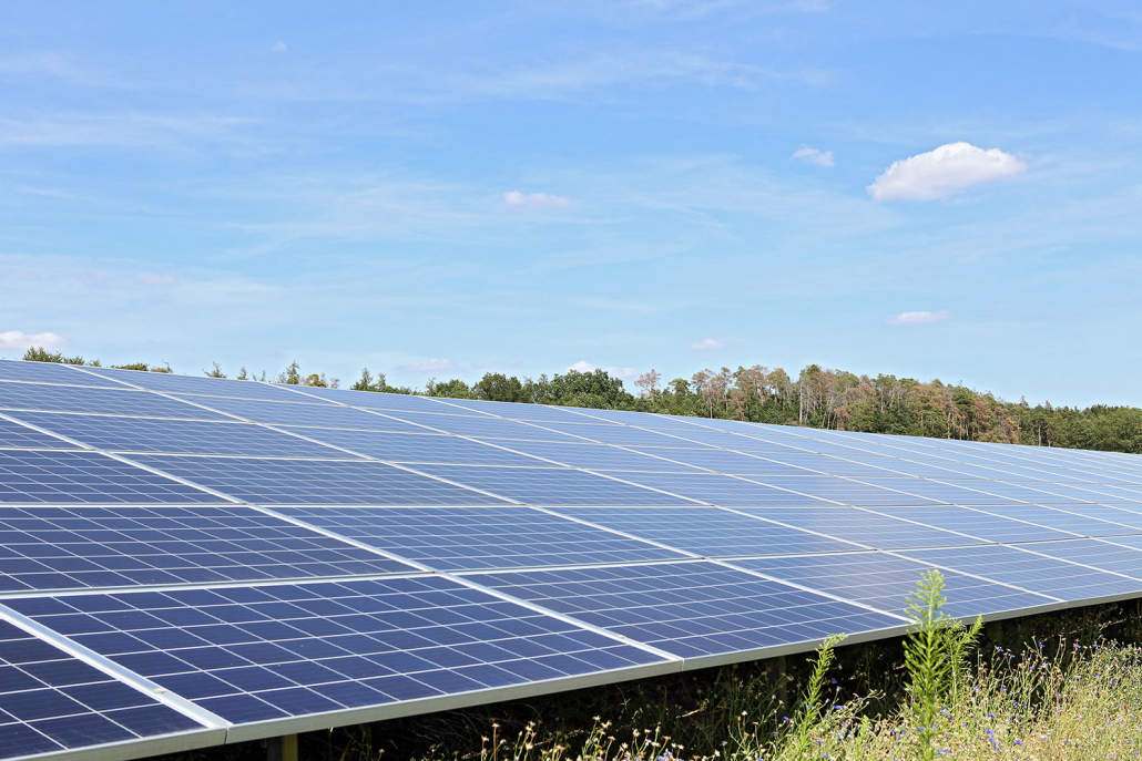 Solarpanels-Unterstrahlbach Photovoltaikanlage, Solaranlage SÜDWERK